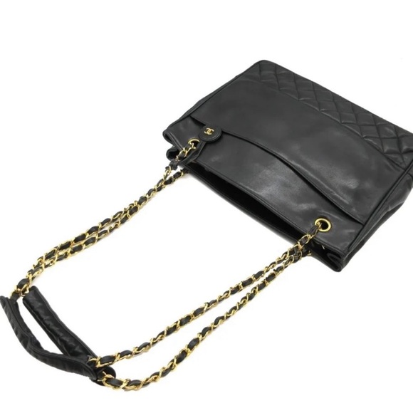 Authentic Chanel CC Charm Black Lambskin Leather Shopper Tote Bag - Picture 5 of 6